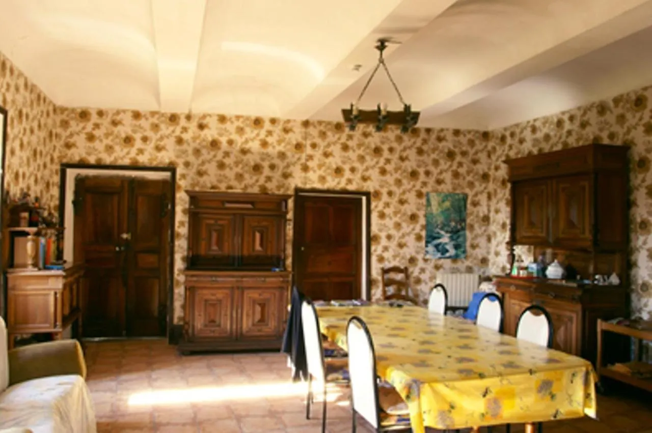 Ferienhaus Propriete De 7 Chambres Avec Terrasse A Beaulieu Beaulieu