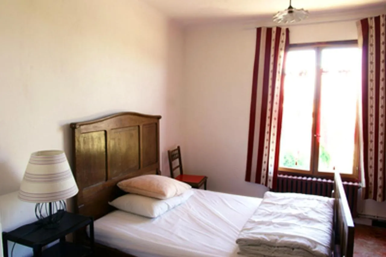Ferienhaus Propriete De 7 Chambres Avec Terrasse A Beaulieu Beaulieu  Frankreich